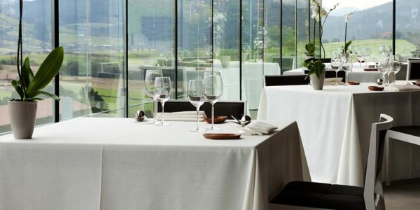 01_Blog_Code_Studio_Azurmendi_Eneko_Atxa_Silla_Manila_Andreu_World_Comer_Bien_Sentado_Portada